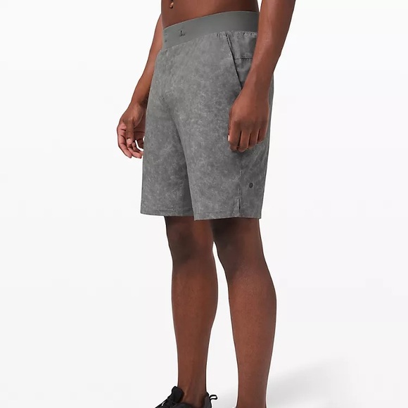 Lululemon T.H.E. Lined 9” Men’s Workout Shorts Gray Size L - Picture 6 of 6